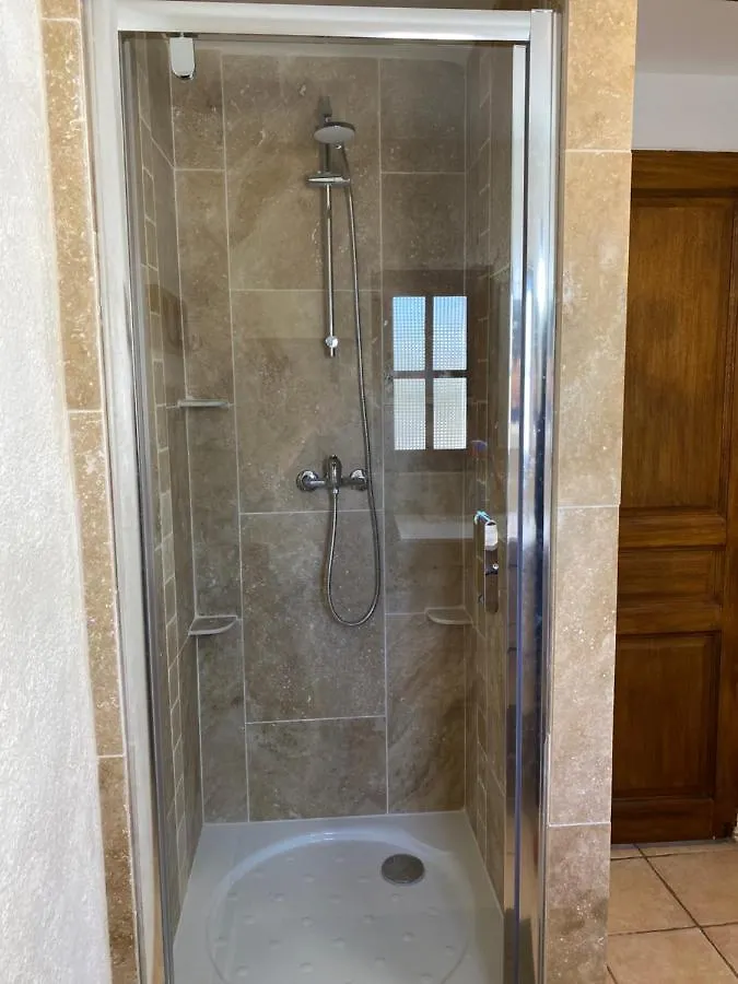 Hébergement de vacances Villa La Magnanerie En Provence à Niozelles