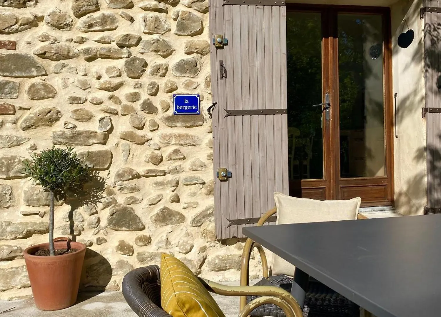 Hébergement de vacances Villa La Magnanerie En Provence à Niozelles France